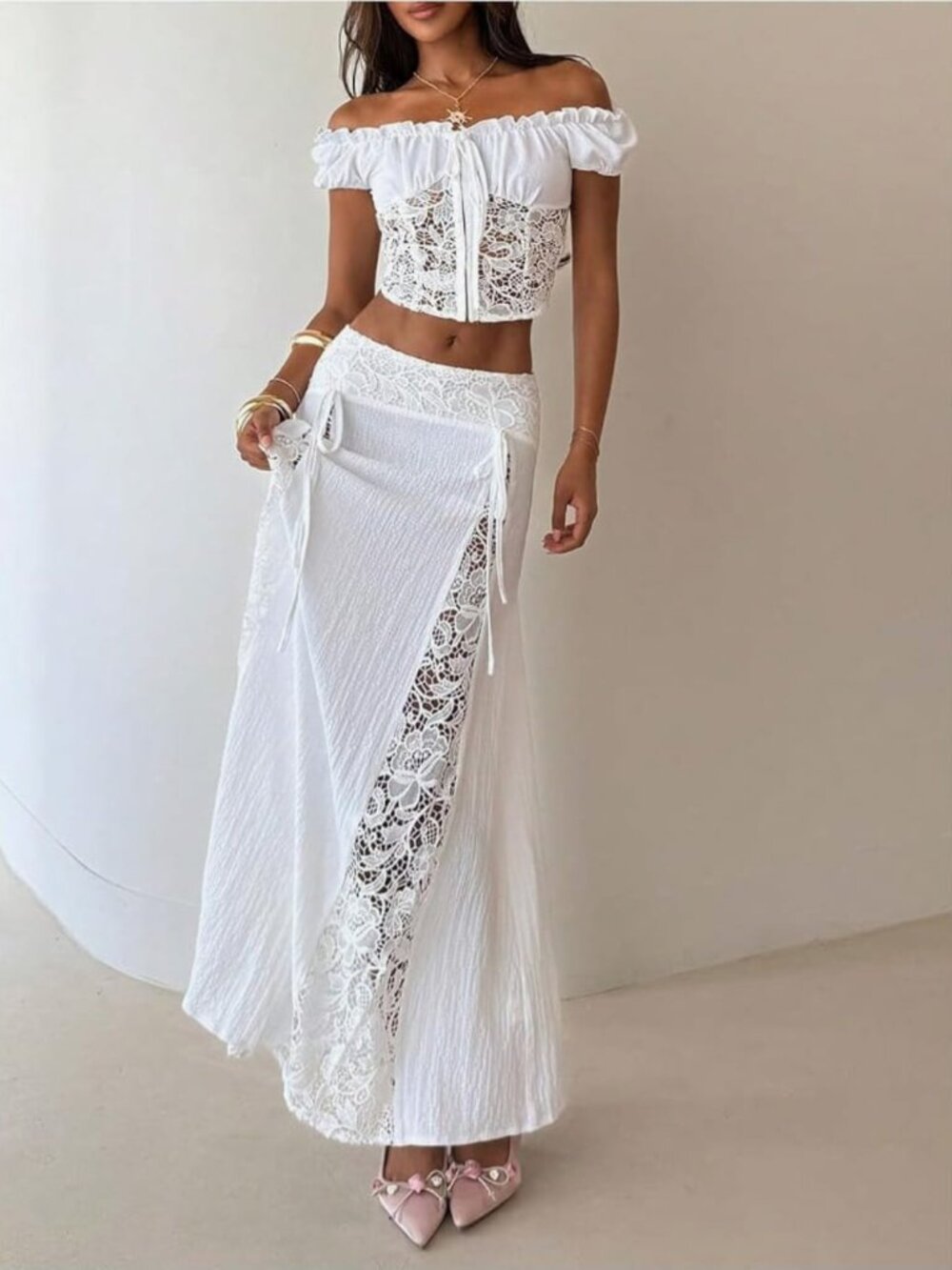 Women's Y2K low-rise flared bohemian lace maxi skirt for vacation and beachwear